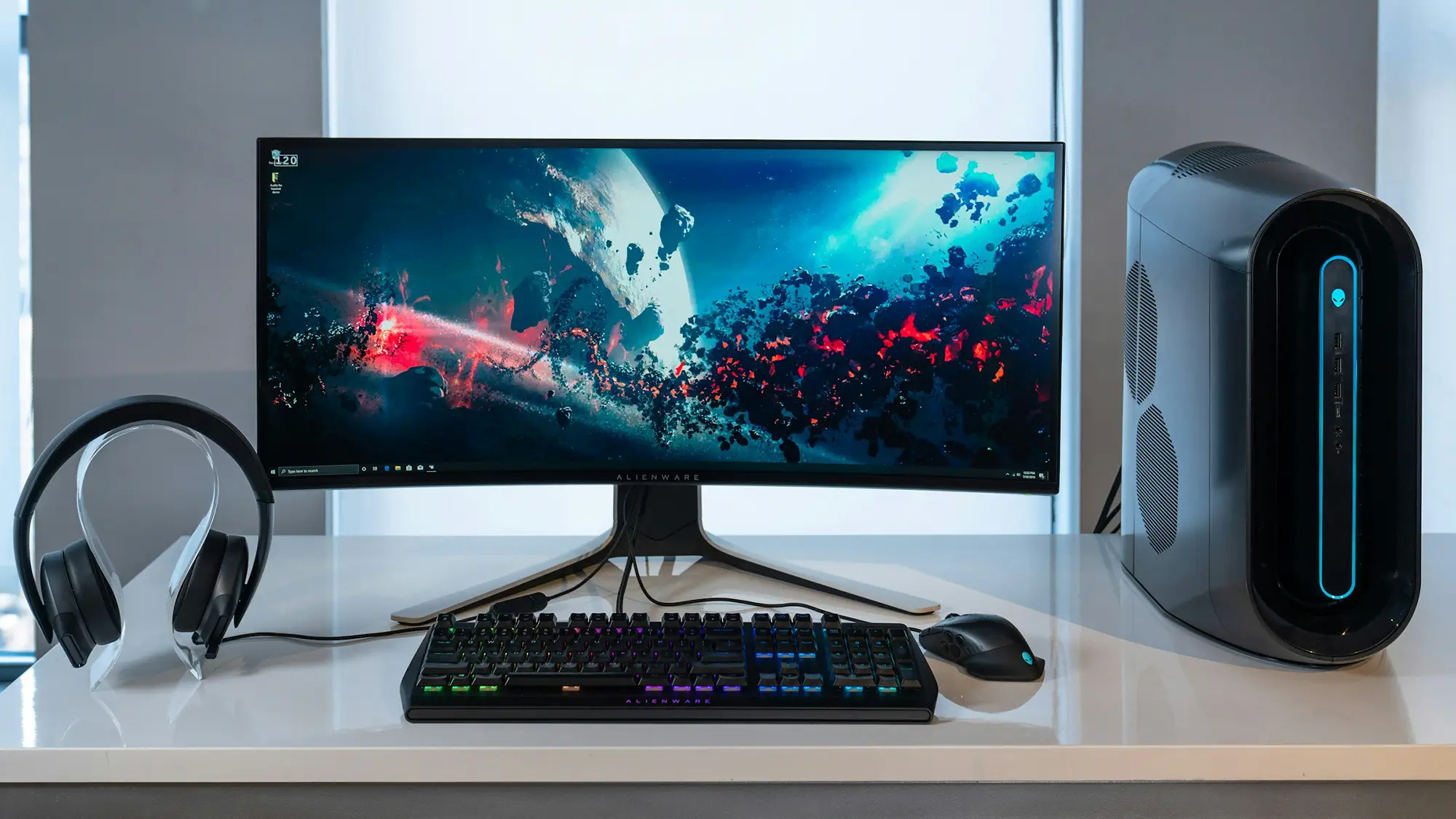 Unlock Trendsetting Laptop Deals with Premium Performance