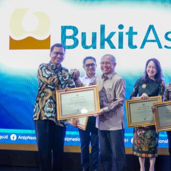 Jaga Jejak Sejarah Bangsa, PTBA Raih Penghargaan ANRI 2025 Jaga Jejak Sejarah Bangsa, PTBA Raih Penghargaan ANRI 2025.