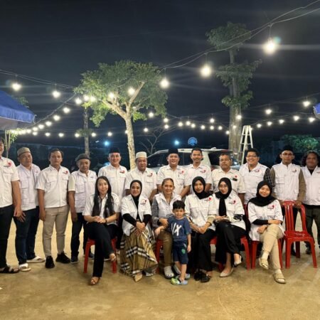 Laskar Prabowo 08 Sumsel Kawal Program MBG hingga Subsidi Rumah, Siapkan Bantuan Hukum Gratis untuk Warga Ketua DPD Laskar Prabowo 08 Sumsel, Dr.(c). M. Jasmadi Pasmeindra, SHI, MH, MED, CPLA, saat memberikan keterangan kepada wartawan usai kegiatan buka puasa bersama di kediaman M. Kusniadi, Sabtu (7/3/2026).