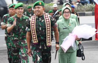 Estafet Kepemimpinan di Korem 044/Gapo Resmi Berganti, Sarat Tradisi dan Kehormatan Estafet Kepemimpinan di Korem 044/Gapo Resmi Berganti, Sarat Tradisi dan Kehormatan