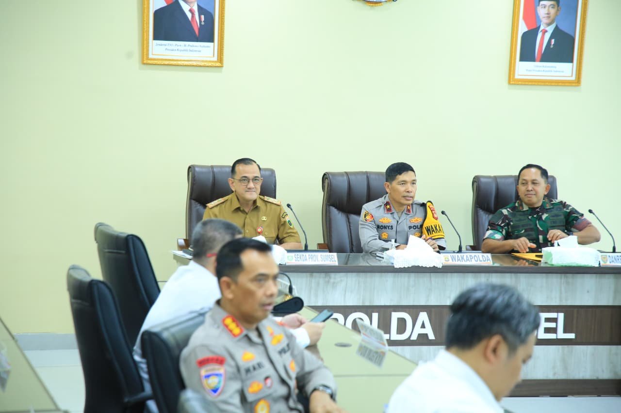 Sumsel Siaga Penuh, Sekda Edward Candra Hadiri Rakor Lintas Sektor Persiapan Mudik Idulfitri 1447 H Sumsel Siaga Penuh, Sekda Edward Candra Hadiri Rakor Lintas Sektor Persiapan Mudik Idulfitri 1447 H