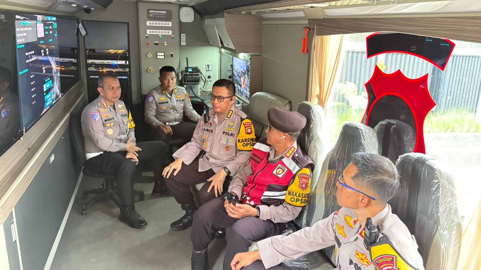 Mobile Command Center Polda Sumsel Kendalikan Titik Kritis Jalintim Banyuasin