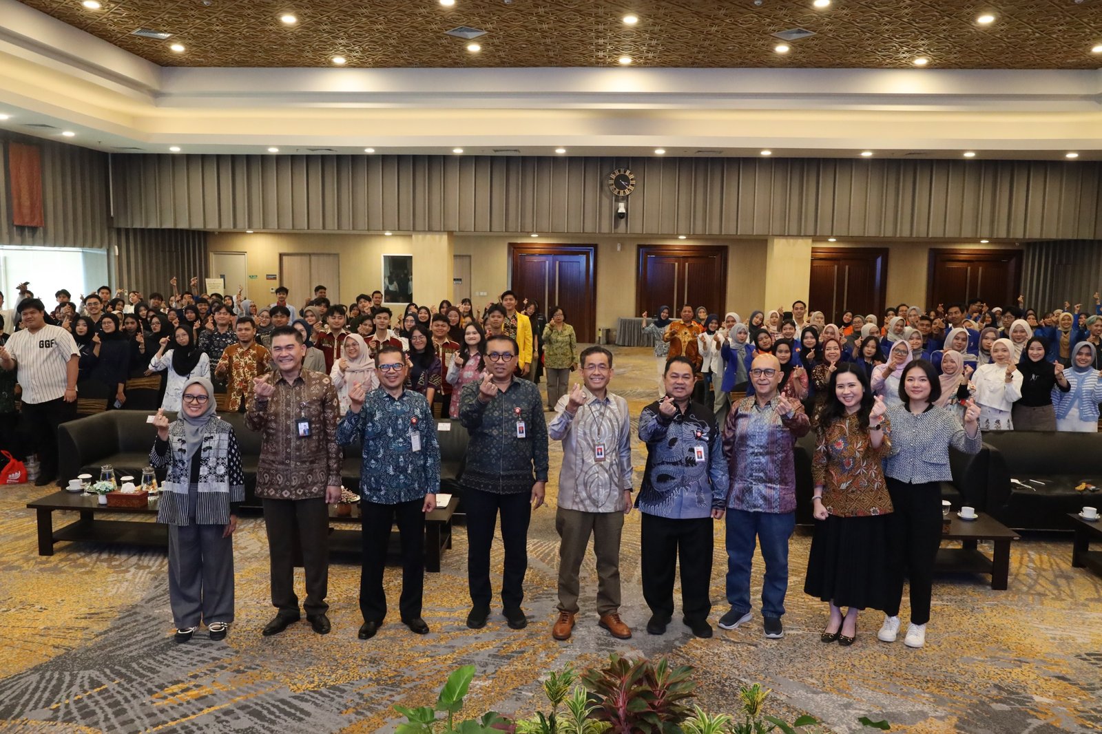Roadshow PINTAR Reksa Dana di Palembang, OJK-APRDI Dorong Literasi Investasi dan Penguatan Kewirausahaan Muda