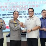 Bank Sumsel Babel Syariah Kucurkan Beasiswa Rp16,8 Juta bagi Empat Mahasiswa Institut di Sungailiat Dukung Program Kapolri, Polda Sumsel Akselerasi Kesiapan Personel Hadapi Era Digital