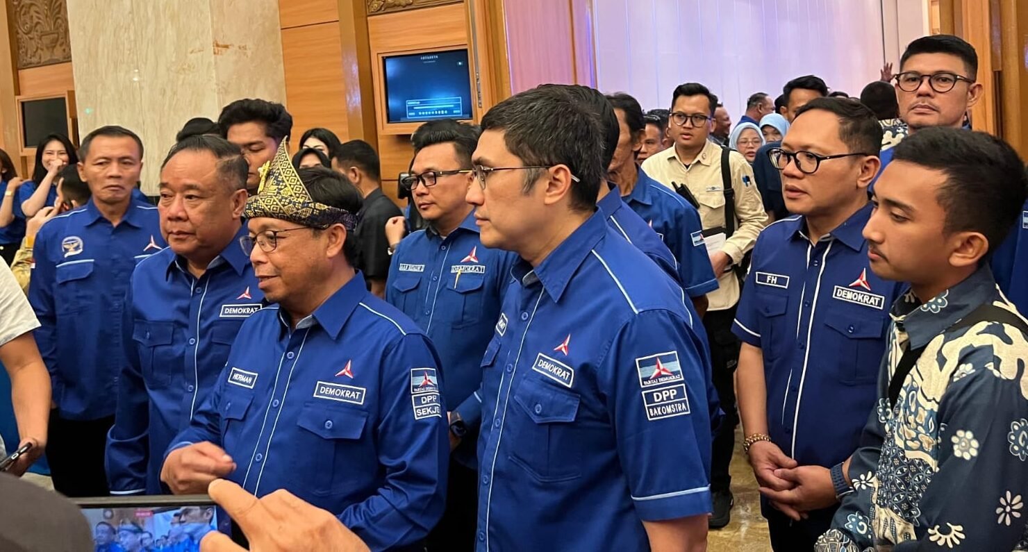 Cik Ujang ‘Back to Back’ Terpilih Jadi Ketua DPD Partai Demokrat Sumsel Cik Ujang 'Back to Back' Terpilih Jadi Ketua DPD Partai Demokrat Sumsel