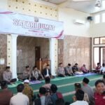 Jumat Curhat di Masjid Ar-Rahman Talang Betutu, Kapolda Sumsel Serap Langsung Aspirasi Warga