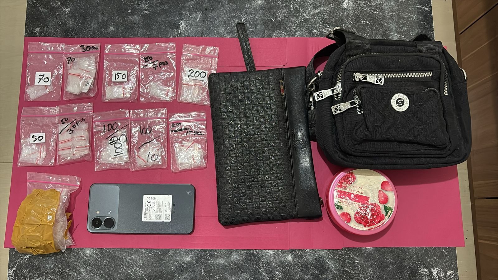 Sabu dalam Wadah Cream Mandi, Polisi Bekuk Perempuan Pengedar di Air Sugihan OKI Sabu dalam Wadah Cream Mandi, Polisi Bekuk Perempuan Pengedar di Air Sugihan OKI