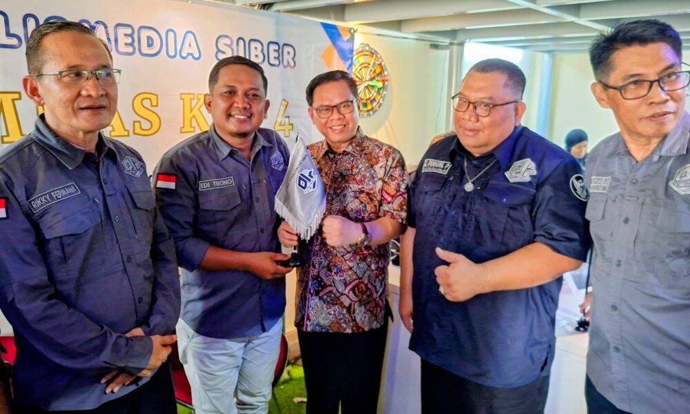PJS Sumsel Raih Penghargaan Anggota Terbanyak, Edi Triono Siap Dukung Target Konstituen Dewan Pers PJS Sumsel Raih Penghargaan Anggota Terbanyak, Edi Triono Siap Dukung Target Konstituen Dewan Pers