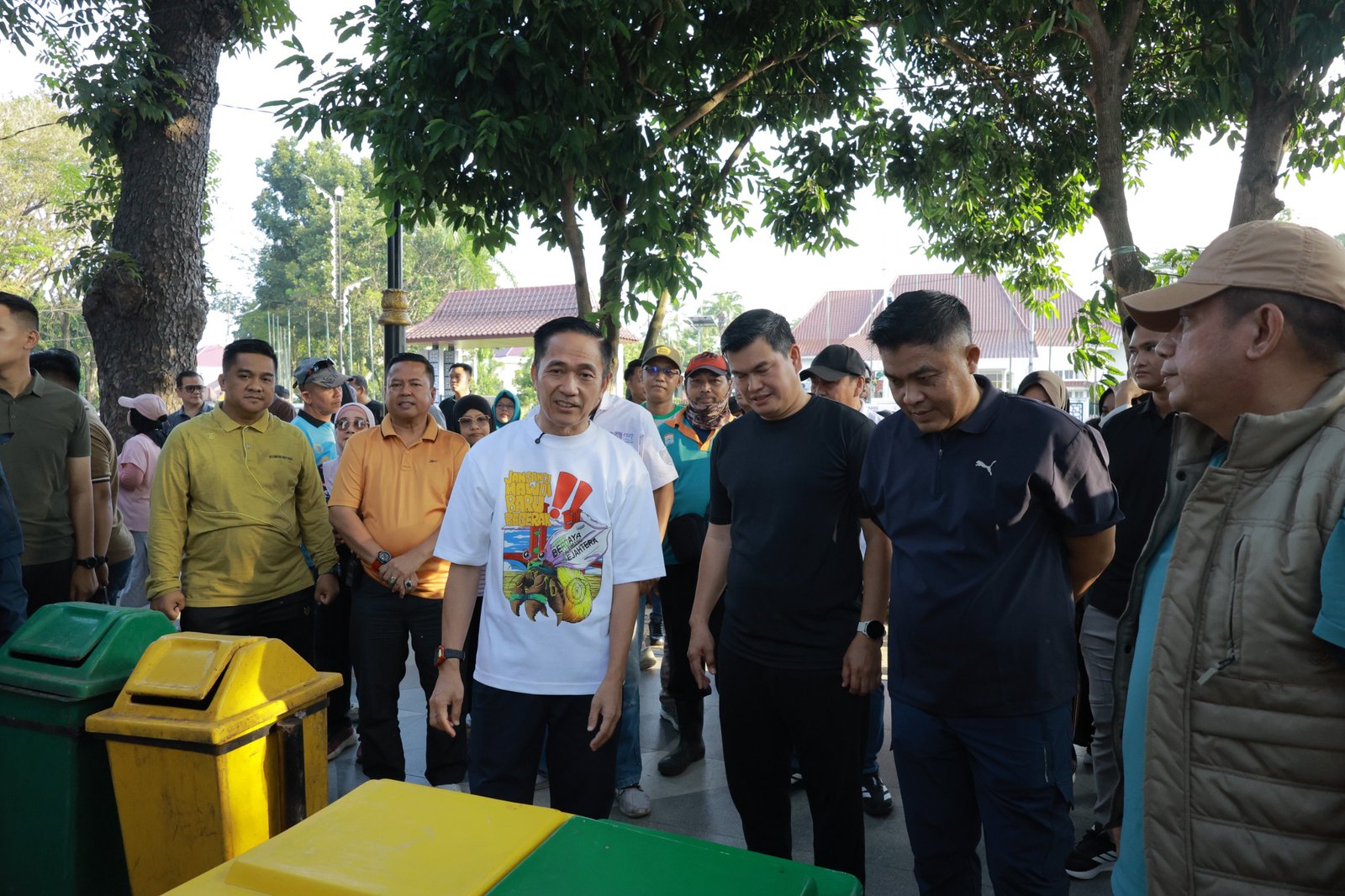 Berani Buang Sampah Sembarangan di Palembang? Ini Dia Denda dan Sanksinya!