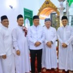Wagub Sumsel Cik Ujang Safari Jumat di Masjid Al-Ikhlas, Salurkan Bantuan dan Siapkan Hewan Kurban