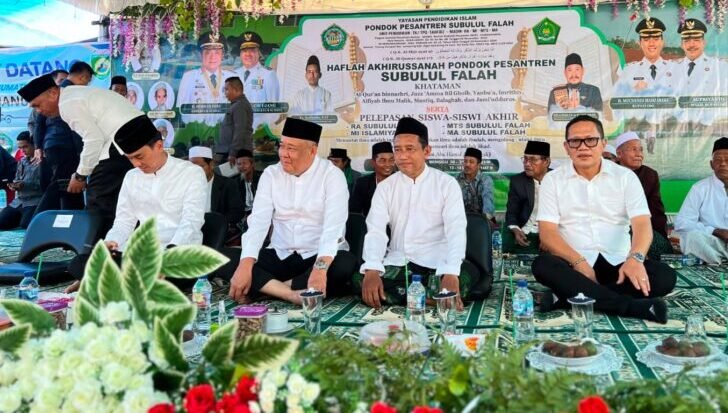 Wagub Cik Ujang Komitmen Dukung Penuh Pendidikan Berbasis Pesantren di Sumsel Wagub Cik Ujang Komitmen Dukung Penuh Pendidikan Berbasis Pesantren di Sumsel
