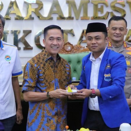 Hadiri Pelantikan Ketua PC PMII Kota Palembang, Ratu Dewa dan Kapolrestabes Berikan Apresiasi