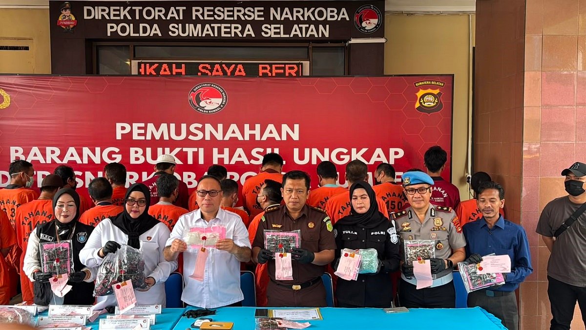 Polda Sumsel Musnahkan Sabu 4 Kg, 17.981 Butir Ekstasi Senilai Rp7,9 Miliar, Selamatkan 83 Ribu Jiwa