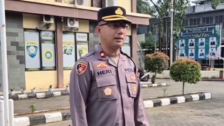 Heboh! Video Diduga Perbuatan Asusila di Jakabaring Palembang Viral, Polisi Buru Pemeran Menanggapi video yang viral tersebut, Kapolsek Seberang Ulu I Palembang, Kompol Heri, membenarkan bahwa pihaknya telah menerima informasi dan sedang melakukan penyelidikan. (Foto: istimewa)